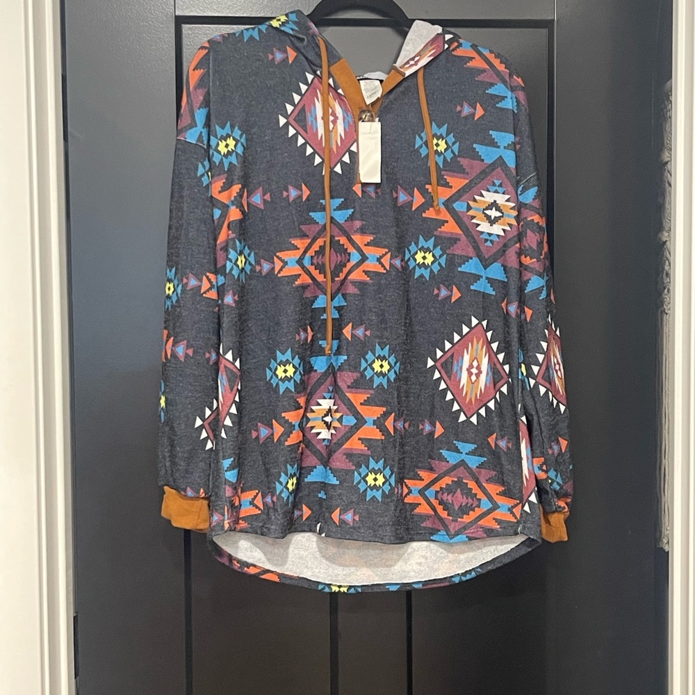 Aztek  Multicolor Geometric Hoodie